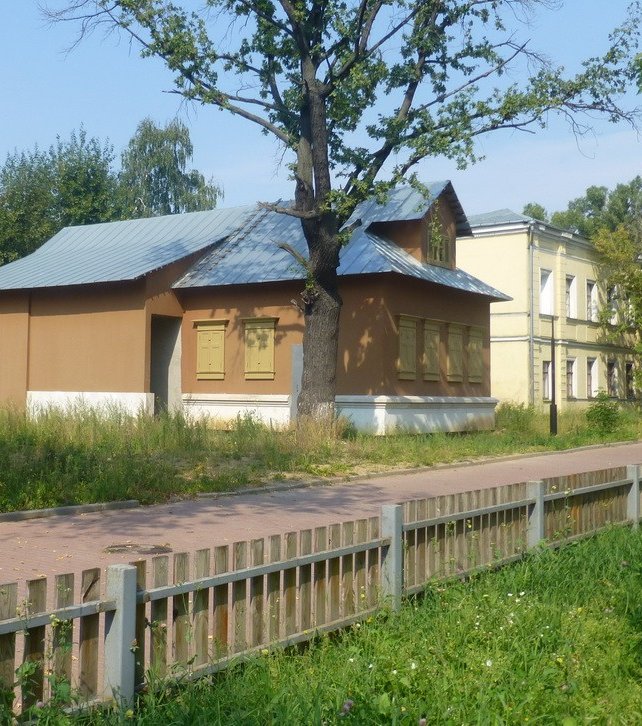 Дом Акимова и певческий корпус